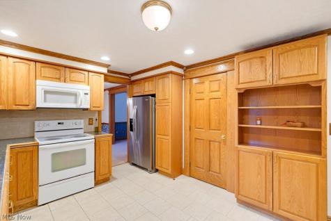 4209 Sunnyview Drive Uniontown OH 44685