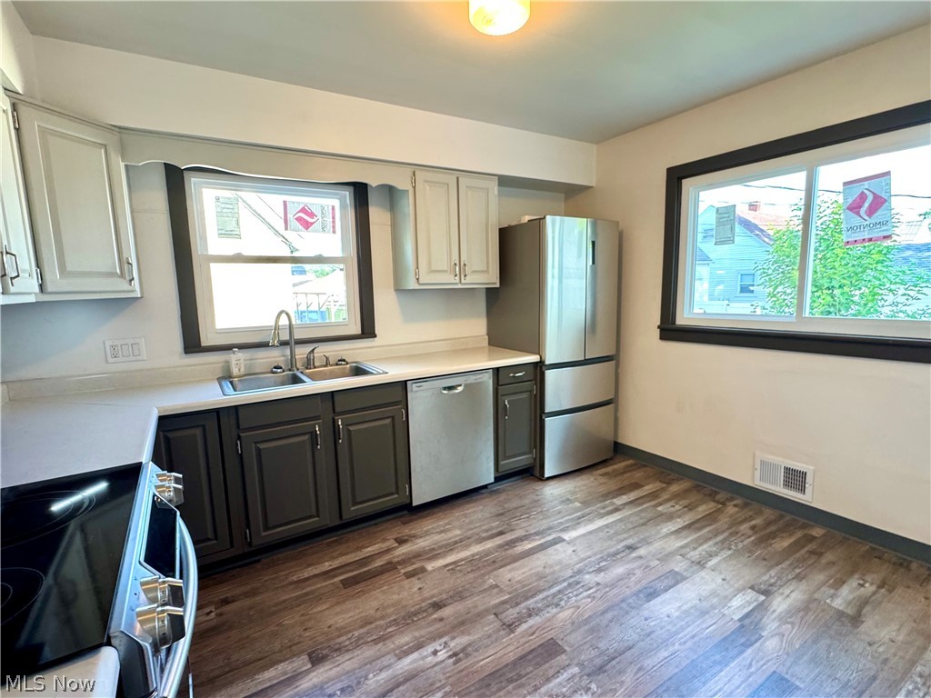 757 Elm Street Coshocton OH 43812