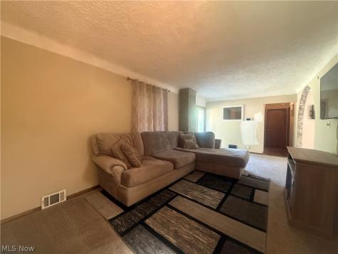 4636 E 143rd Street Garfield Heights OH 44125