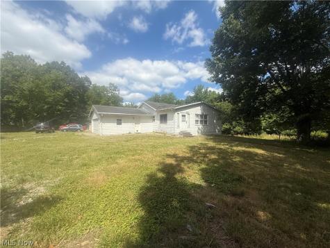4636 E 143rd Street Garfield Heights OH 44125