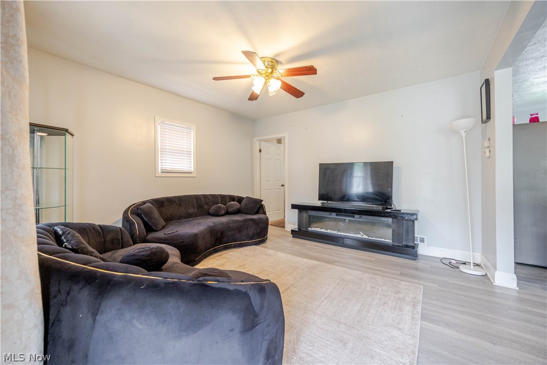 11717 Lena Avenue Cleveland OH 44135