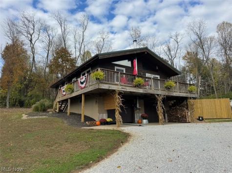 2248 Uster Drive Millersburg OH 44654