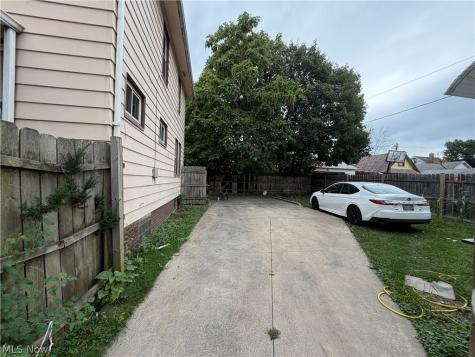 3482 W 88th Street Cleveland OH 44102