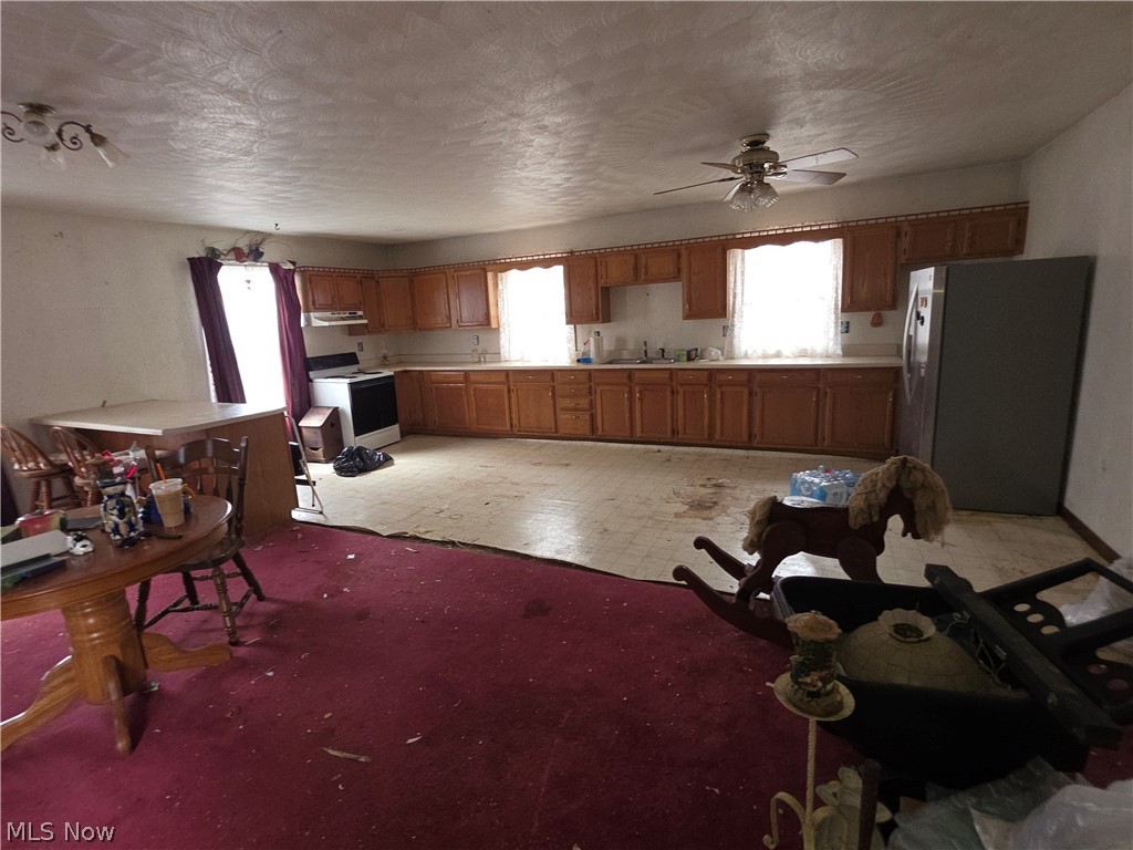 2031 Pickering Street East Liverpool OH 43920