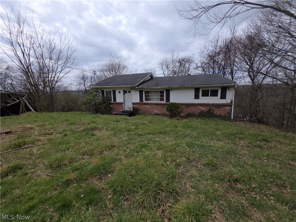 2031 Pickering Street East Liverpool OH 43920