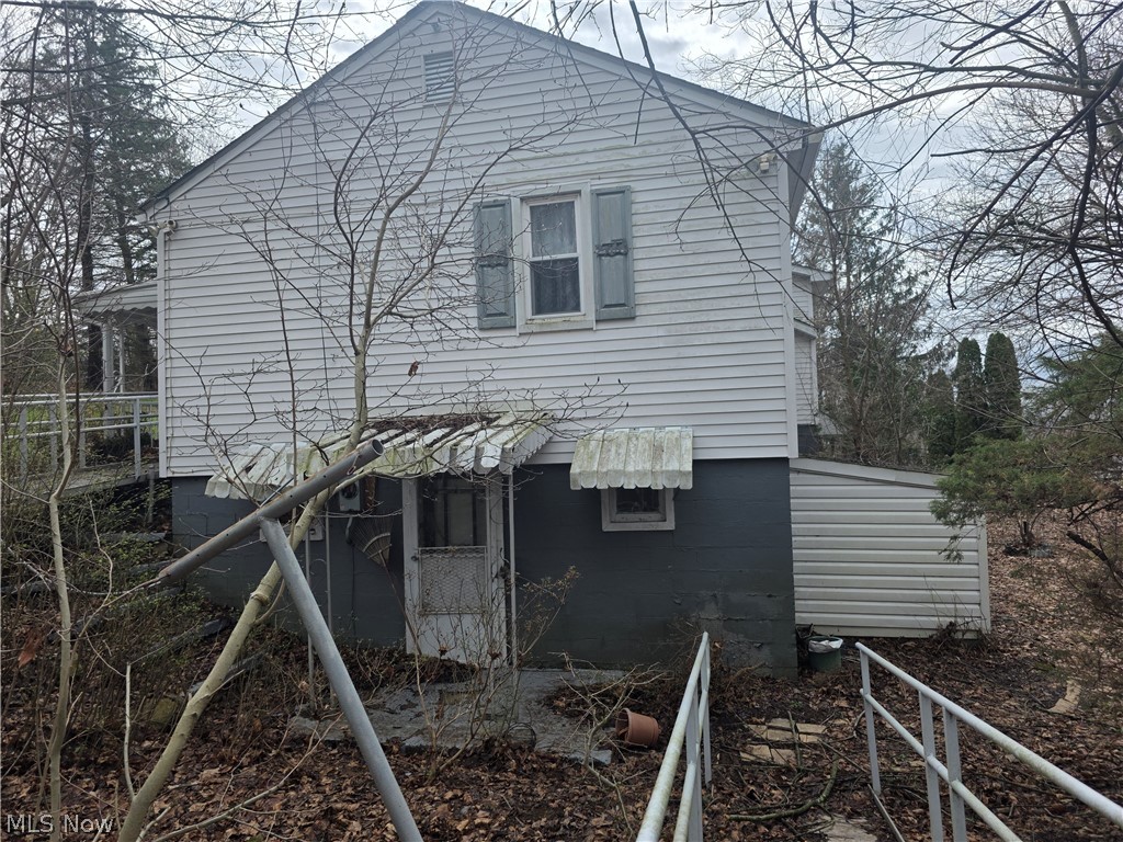 2031 Pickering Street East Liverpool OH 43920