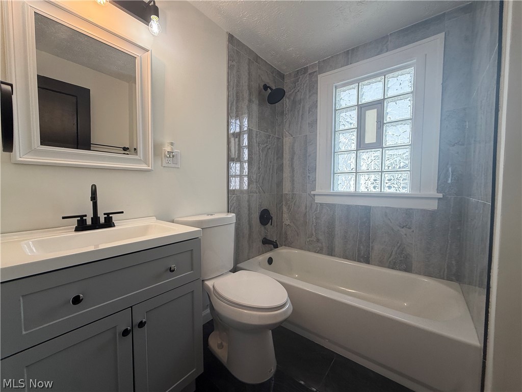 7111 Hampstead Avenue Parma OH 44129