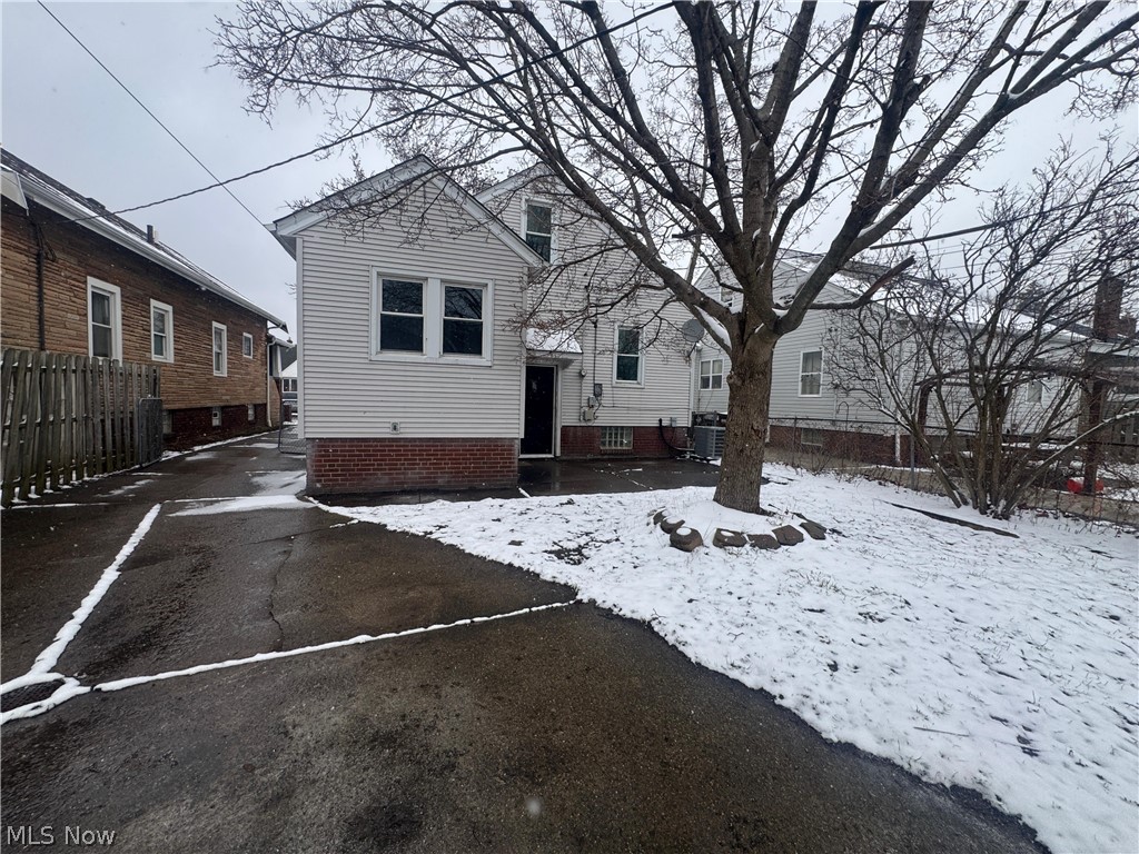 7111 Hampstead Avenue Parma OH 44129