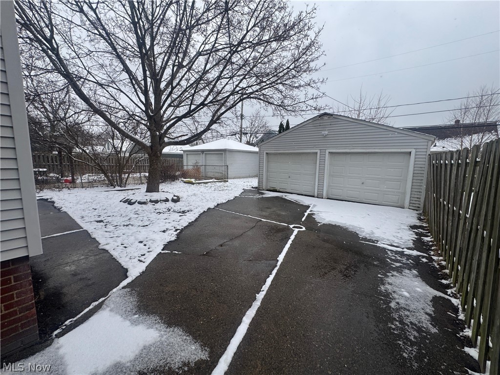7111 Hampstead Avenue Parma OH 44129