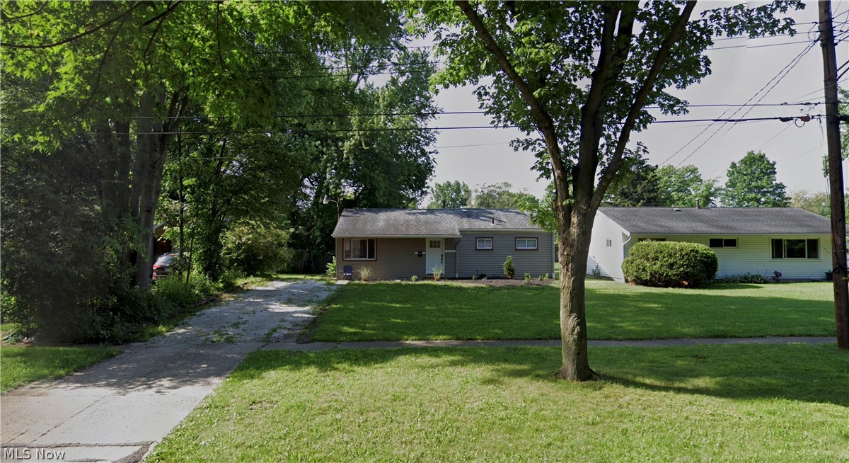 1840 Delia Avenue Akron OH 44320