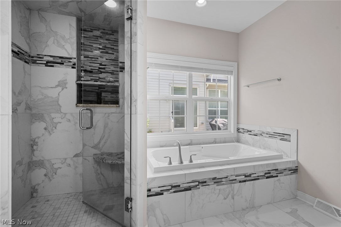 3900 Matisse Circle Pepper Pike OH 44124