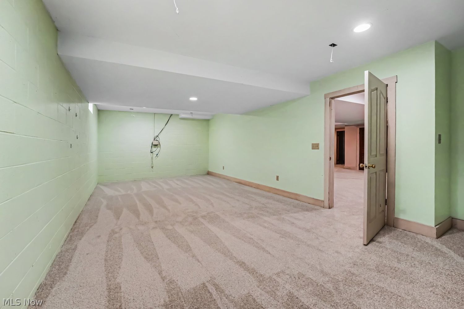 13945 Butternut Road Burton OH 44021