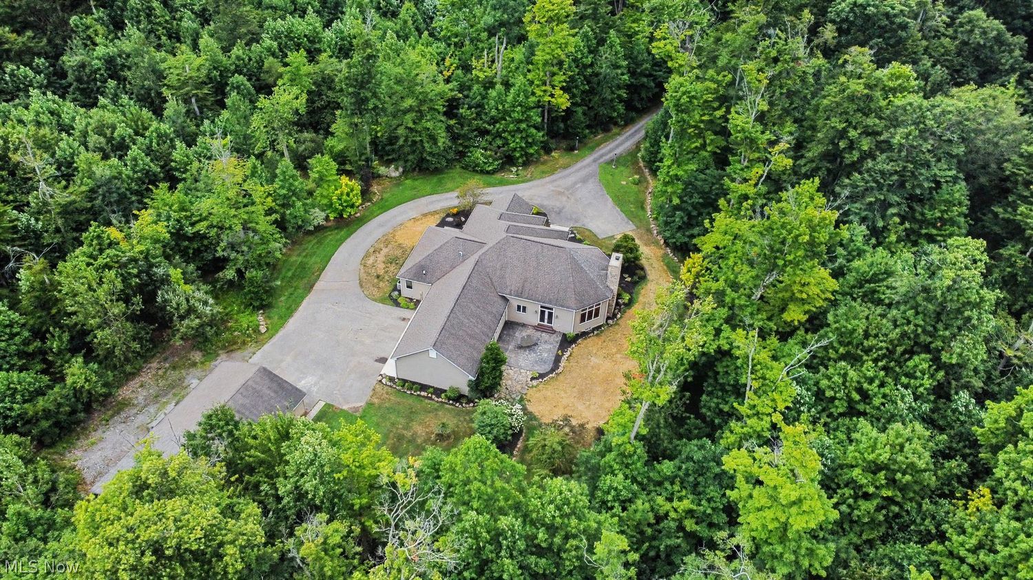 13945 Butternut Road Burton OH 44021