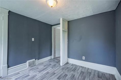 757 Baird Street Akron OH 44306