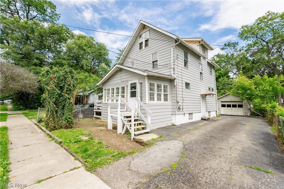 757 Baird Street Akron OH 44306