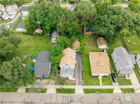 757 Baird Street Akron OH 44306