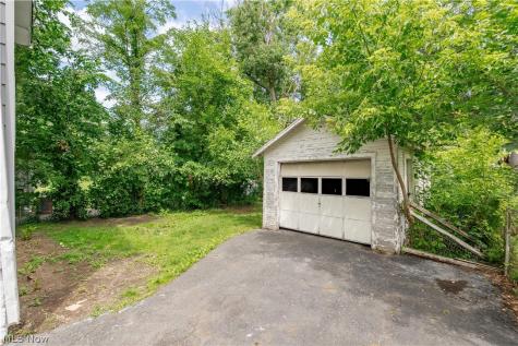 757 Baird Street Akron OH 44306