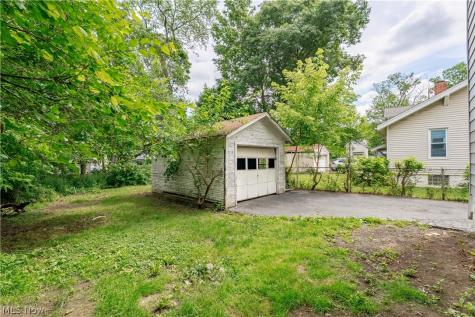 757 Baird Street Akron OH 44306