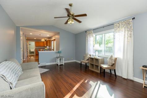 153 Xavier Street Elyria OH 44035