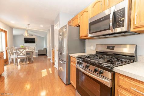 153 Xavier Street Elyria OH 44035
