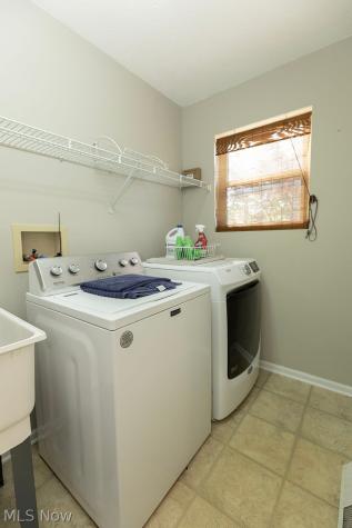 153 Xavier Street Elyria OH 44035