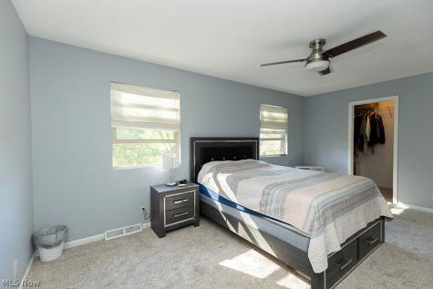 153 Xavier Street Elyria OH 44035