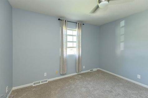 153 Xavier Street Elyria OH 44035