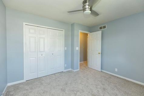 153 Xavier Street Elyria OH 44035