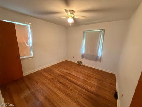 4076 E 187th Street Cleveland OH 44122