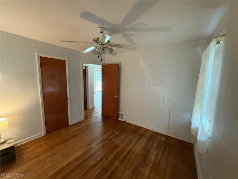 4076 E 187th Street Cleveland OH 44122