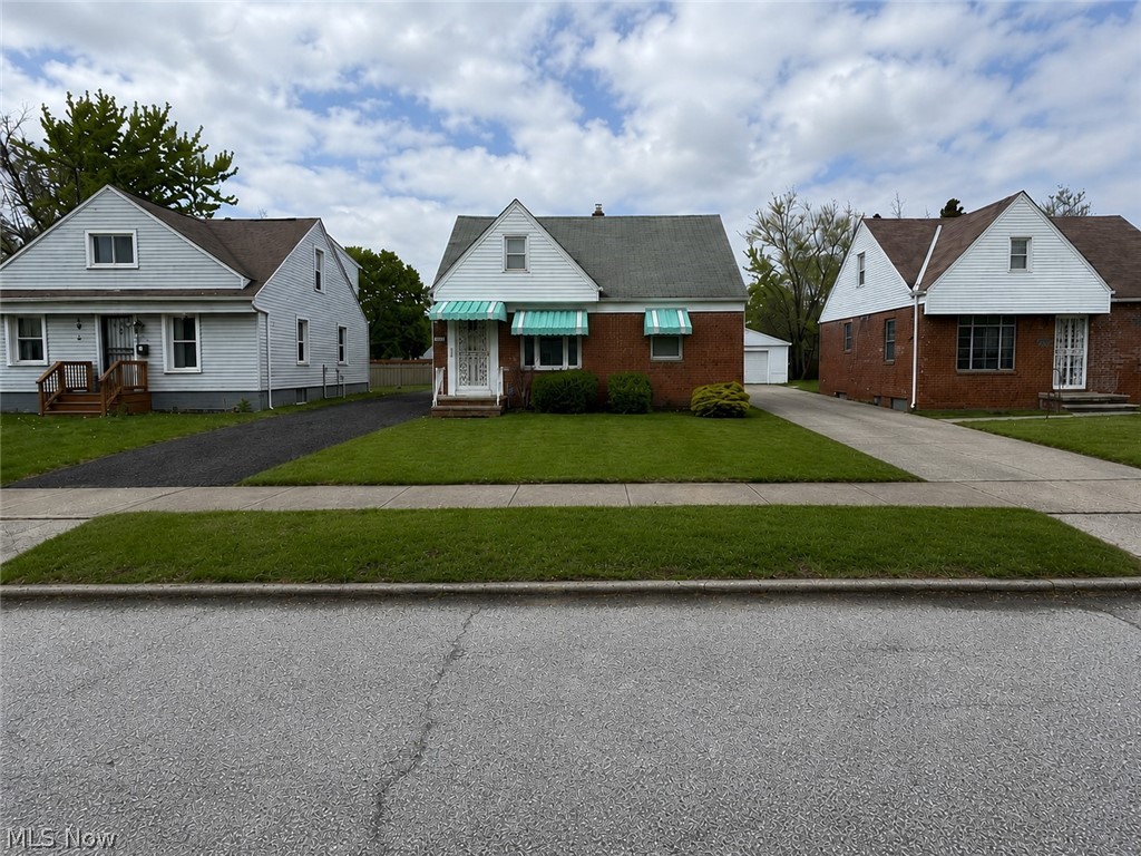 4076 E 187th Street Cleveland OH 44122