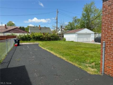 4076 E 187th Street Cleveland OH 44122