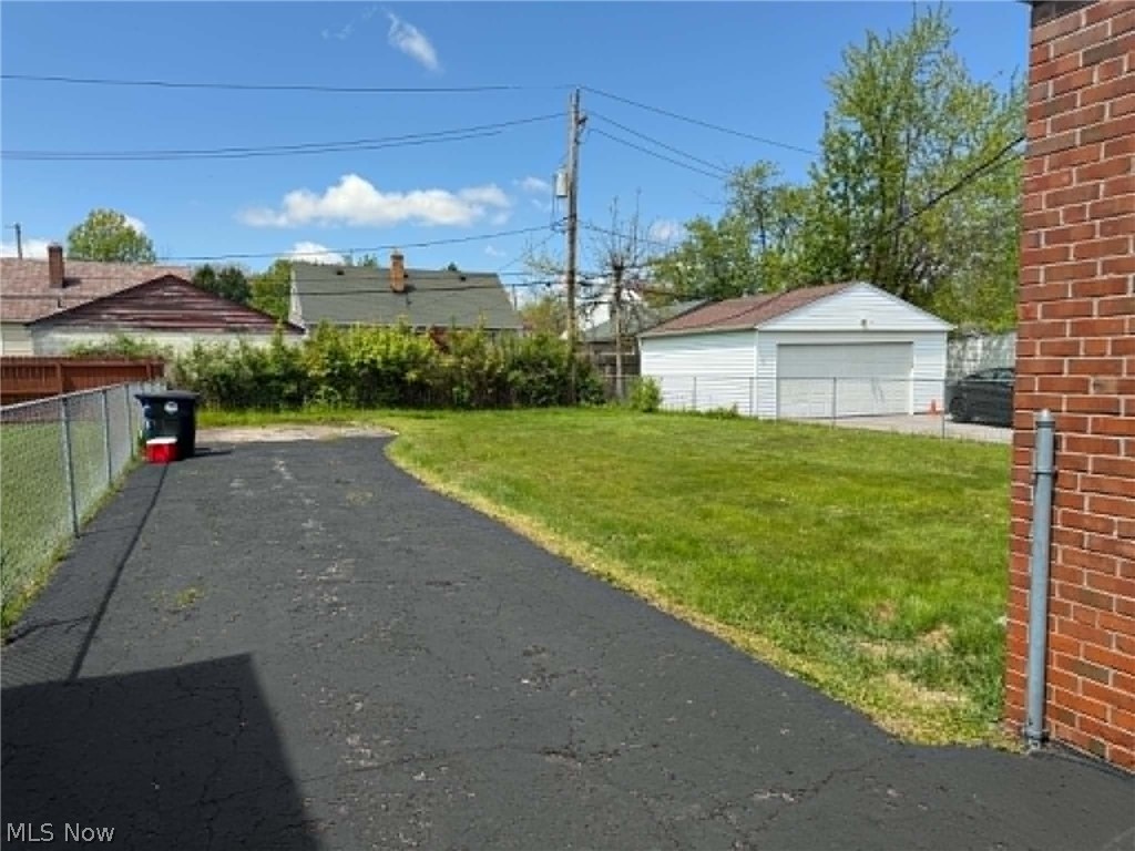 4076 E 187th Street Cleveland OH 44122
