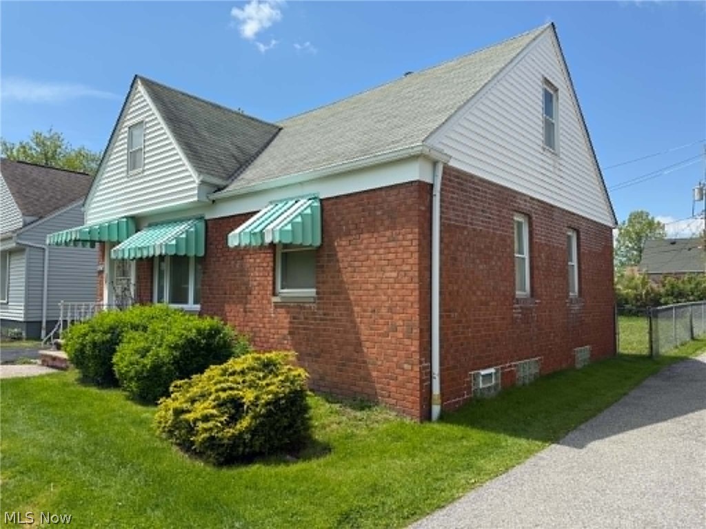 4076 E 187th Street Cleveland OH 44122