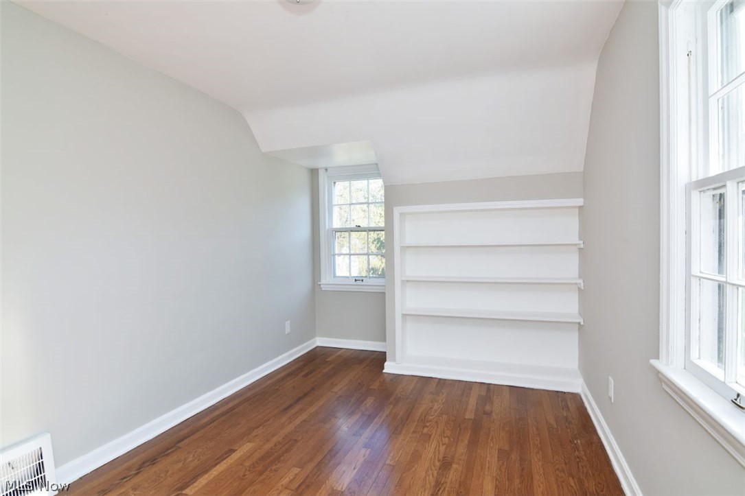 2423 Eaton Road University Heights OH 44118
