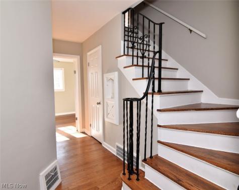 2423 Eaton Road University Heights OH 44118