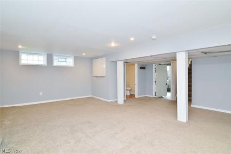 2423 Eaton Road University Heights OH 44118
