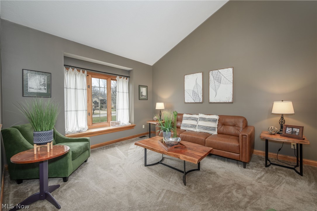 1238 Maxfli Drive Akron OH 44312