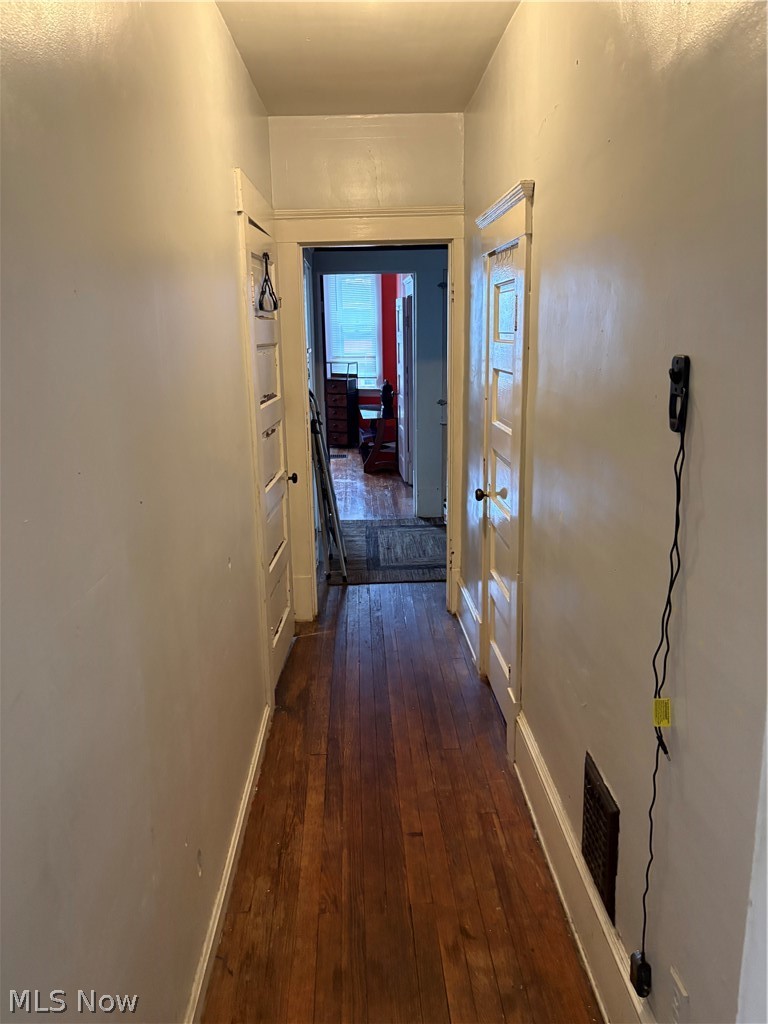 2161 W 101st Street Cleveland OH 44102