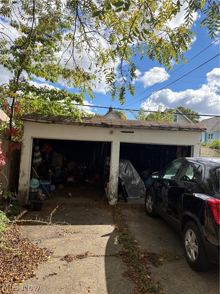 2161 W 101st Street Cleveland OH 44102