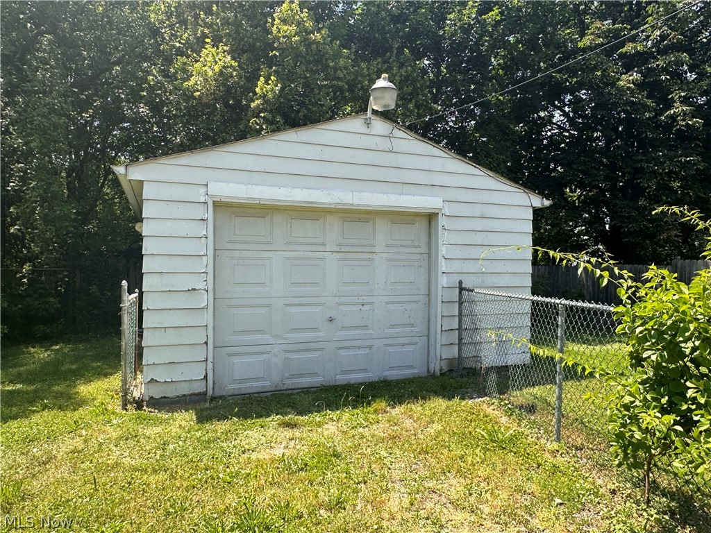 146 Berkley Street Akron OH 44305