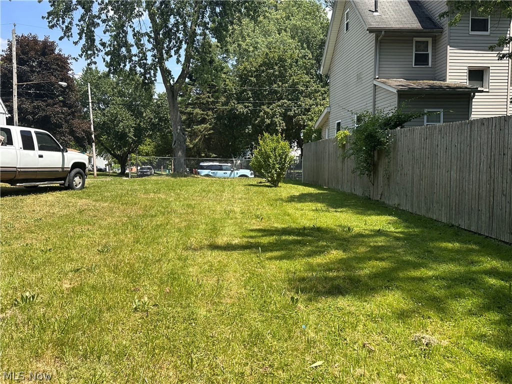 146 Berkley Street Akron OH 44305