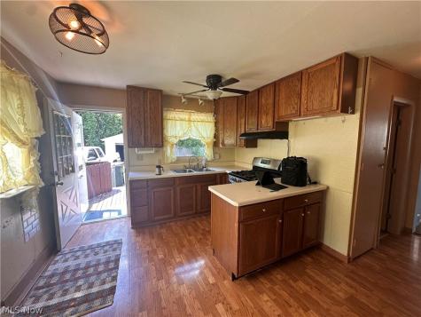 146 Berkley Street Akron OH 44305