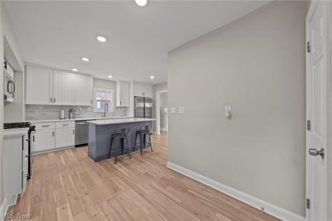 3693 Silsby Road University Heights OH 44118