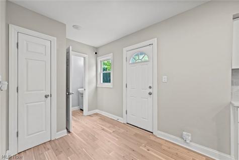 3693 Silsby Road University Heights OH 44118