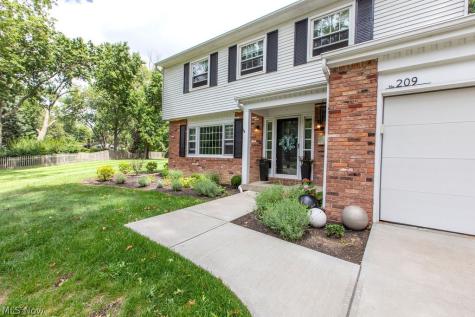209 James Circle Avon Lake OH 44012