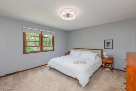 209 James Circle Avon Lake OH 44012
