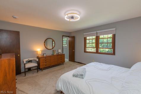 209 James Circle Avon Lake OH 44012