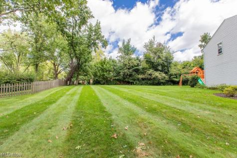 209 James Circle Avon Lake OH 44012