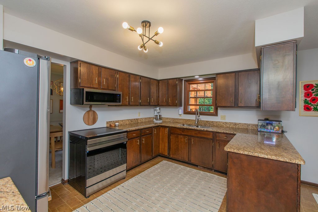 209 James Circle Avon Lake OH 44012